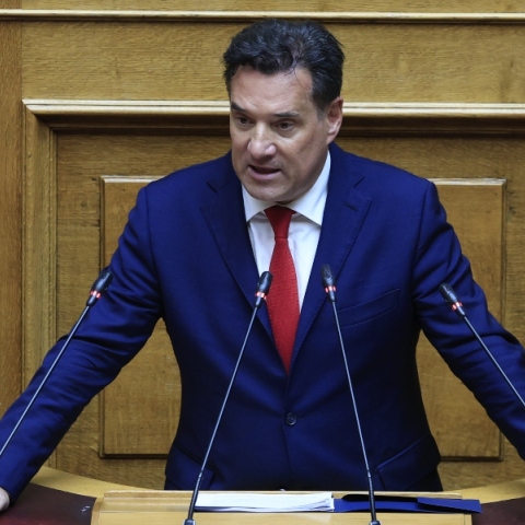 Γεωργιάδης κατά αντιπολίτευσης για τα social: Πάτε με τα συμφέροντα των πλατφορμών και όχι με των παιδιών