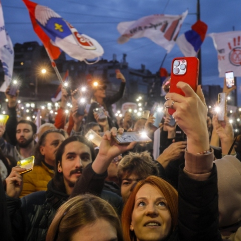 Σερβία: Στις κάλπες αύριο η χώρα με φόντο την απόλυτη πόλωση υπό τον φόβο ταραχών	