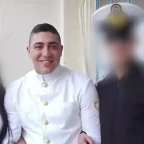 Ο 29χρονος λιμενικός που βρέθηκε κρεμασμένος τη Μεγάλη Παρασκευή σε ξωκλήσι στη Λέσβο