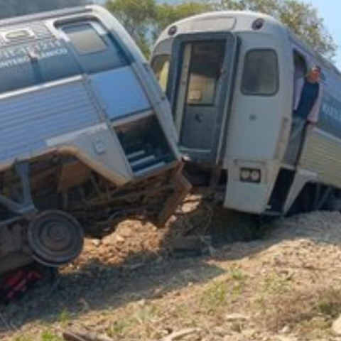 Τρένο με δεκάδες επιβάτες εκτροχιάστηκε στο Μεξικό - 15 τραυματίες