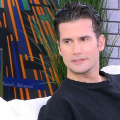 Αναστάσης Ροϊλός: Θέλω να μεταφέρω την αγάπη που πήρα από τη μητέρα μου, είτε κάνω οικογένεια είτε όχι