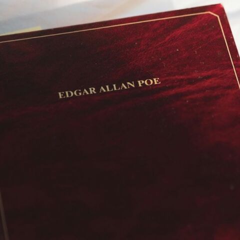 «Οι φόνοι της οδού Μοργκ»: Σαν σήμερα το 1841 εκδόθηκε η ιστορία μυστηρίου του Έντγκαρ Άλαν Πόε που αποτέλεσε θεμέλιο λίθο της αστυνομικής λογοτεχνίας. 