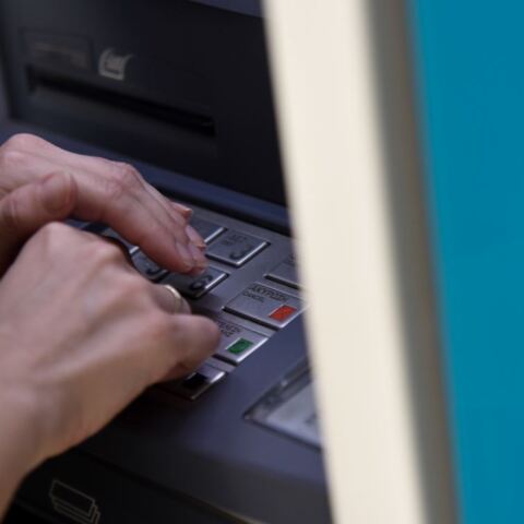 Πληρωμές σε δικαιούχους