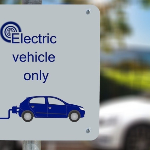 Ηλεκτροκίνηση II: Είναι επαρκές το σημερινό θεσμικό πλαίσιο;