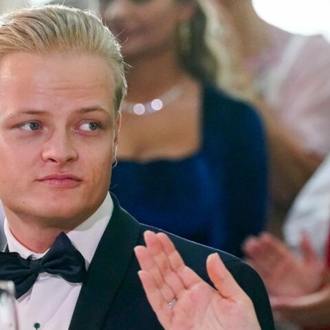 Νορβηγία: Ο γιος της πριγκίπισσας Μάρτα Λουίζα ερευνάται για 23 αδικήματα, μεταξύ αυτών τρεις βιασμοί, μετά από καταγγελίες πρώην συντρόφου του.