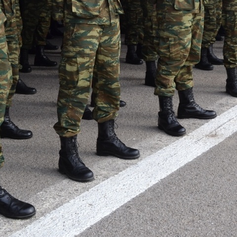 Στρατιώτες