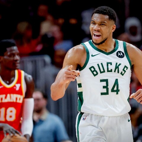 O Γιάννης Αντετοκούνμπο