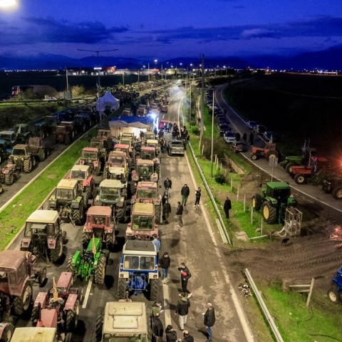 Το μπλόκο των αγροτών στη Νίκαια της Λάρισας