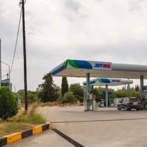 Η Jetoil ανακοίνωσε αιφνιδιαστικά την αναστολή λειτουργίας της λόγω των κυρώσεων στη Ρωσία 