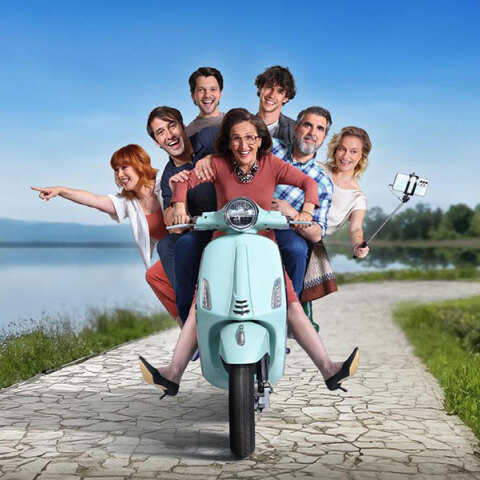 Athens Voice Choice 2025: Ψήφισε τα βραβεία της χρονιάς για θέατρο, σινεμά, τηλεόραση, τέχνη, βιβλίο