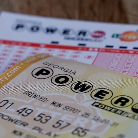 ΗΠΑ: Στα 1,7 δισεκατομμύρια δολάρια το τζακ πoτ του αμερικανικού χριστουγεννιάτικου λαχείου Powerball