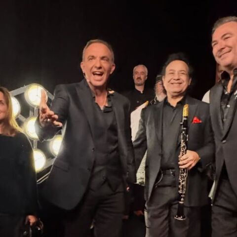 Αντώνης Ρέμος: Η on air έκπληξη στον Νίκο Αλιάγα στη γαλλική τηλεόραση - Πως αντέδρασε ο παρουσιαστής