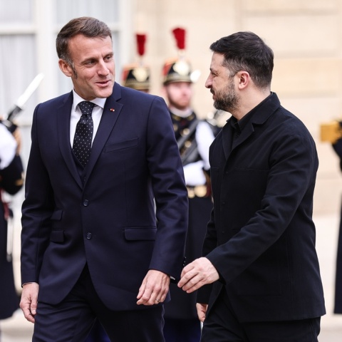 Εμανουέλ Μακρόν και Βολοντίμιρ Ζελένσκι