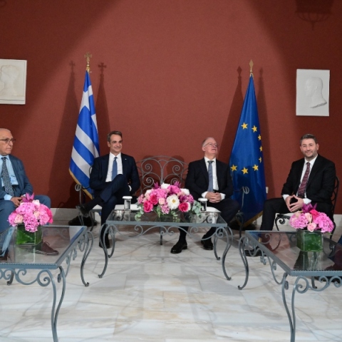 Από αριστερά: Σωκράτης Φάμελλος, Νικήτας Κακλαμάνης, Κυριάκος Μητσοτάκης, Κωνσταντίνος Τασούλας, Νίκος Ανδρουλάκης, Δημήτρης Κουτσούμπας