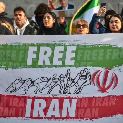 Ιράν: Φήμες και ανακρίβειες για τις πρόσφατες εξελίξεις 