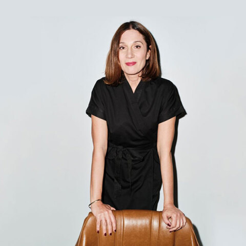 Έλενα Καρακούλη: Συνέντευξη για το Misery που σκηνοθετεί στο θέατρο Άνεσις