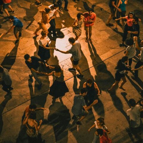 Γιατί έχουμε σταματήσει να χορεύουμε;