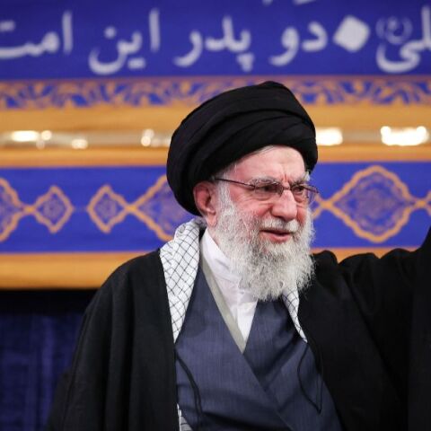 Σκληρό μήνυμα Χαμενεΐ κατά Τραμπ: Είναι εγκληματίας - Αυτός ευθύνεται για τα θύματα και τις ζημιές στο Ιράν