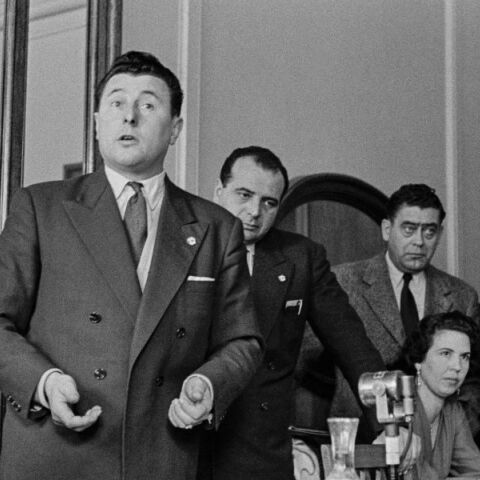 Πιερ Πουζάντ: Κινήματα διαμαρτυρίας και πολιτικοί διάττοντες