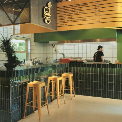 Both Burgers and Buns