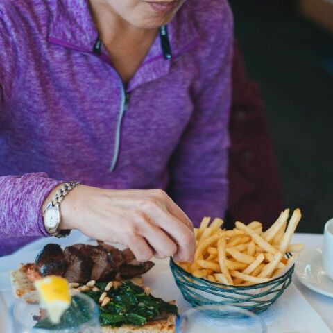 Γιατί πεινάμε περισσότερο τον χειμώνα; Κι όμως δεν ανοίγει η όρεξή μας χωρίς λόγο