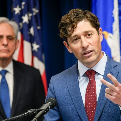 «Πόσοι ακόμη Αμερικανοί πρέπει να πεθάνουν;»: Σφοδρή επίθεση του δημάρχου της Μινεάπολης κατά του Τραμπ