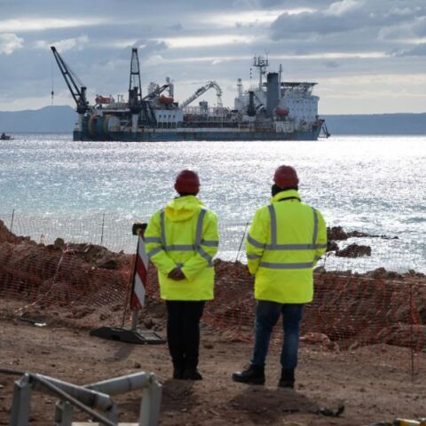 Η Ευρωπαϊκή Επιτροπή ενέκρινε επιχορήγηση 9,56 εκατ. ευρώ για τις μελέτες της ηλεκτρικής διασύνδεσης Αιγύπτου-Ελλάδας GREGY.