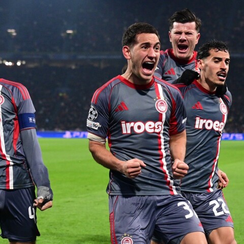 Οι παίκτες του Ολυμπιακού στο ματς με τον Άγιαξ