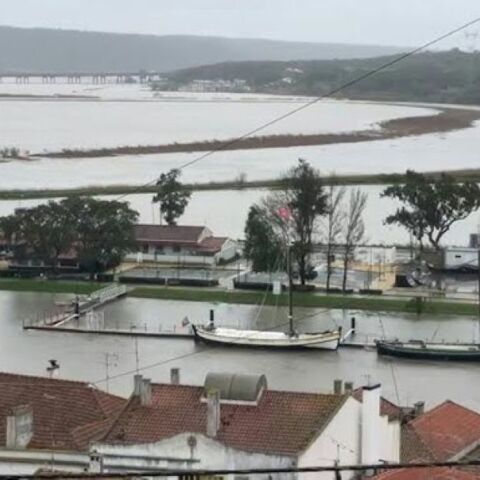 Πλημμύρες στην Πορτογαλία από την καταιγίδα «Λεονάρντο»
