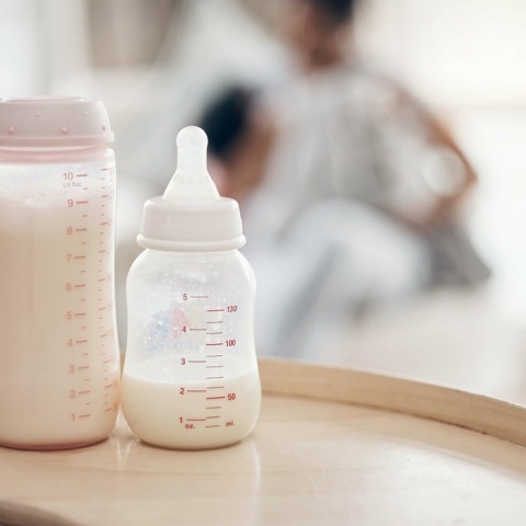 Μπιμπερό με γάλα