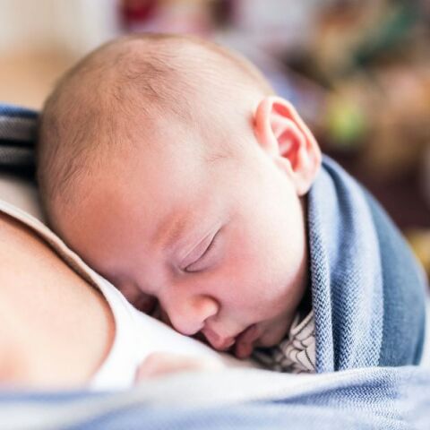 Νότια Κορέα: Αξιωματούχος διεγράφη από το Δημοκρατικό Κόμμα μετά την πρότασή του για «εισαγωγή» γυναικών από το Βιετνάμ για την αντιμετώπιση του δημογραφικού.