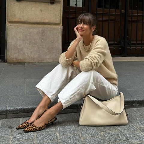 Almond-toe flats: Τα παπούτσια που θα κυριαρχήσουν την άνοιξη