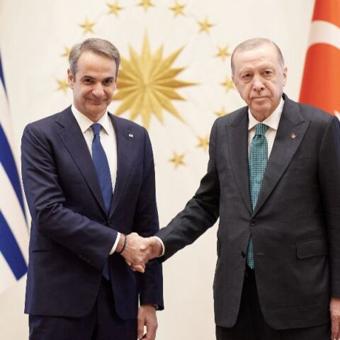 Ολοκληρώθηκε η κατ΄ ιδίαν συνάντηση Μητσοτάκη - Ερντογάν:  Διήρκεσε 1 ώρα και 45 λεπτά