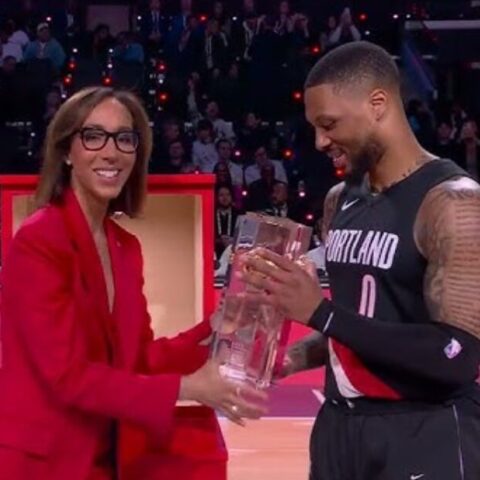 O αστέρας των Portland Trail Blazers κέρδισε τον διαγωνισμό τριπόντων του All-Star Game του NBA για 3η φορά