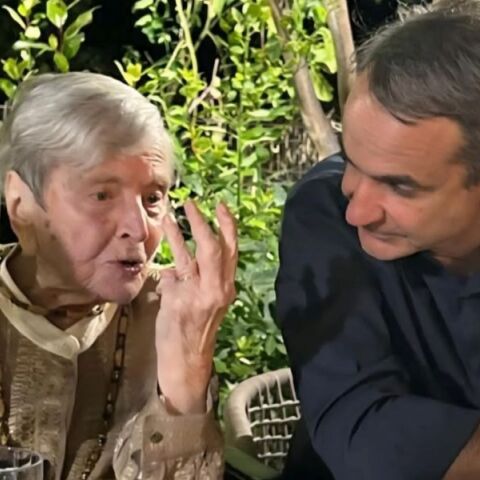 6e3933c2-7451-47e7-ab14-2b4e29e53f1d