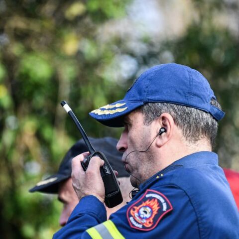 Λαμία: Εντείνονται οι έρευνες στο Βελούχι για τον αγνοούμενο 74χρονο, με πυκνή ομίχλη να δυσχεραίνει τις επιχειρήσεις των διασωστικών δυνάμεων.