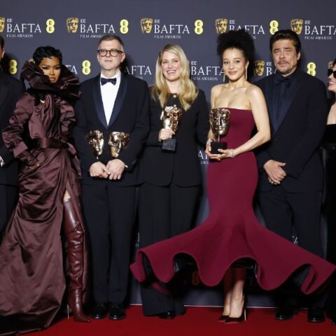 Σαρωτική νίκη στα BAFTA για τον Πολ Τόμας Άντερσον και το «Μια μάχη μετά την άλλη» - Έκπληξη με Ρόμπερτ Αραμάγιο, ιστορικό βραβείο για Τζέσι Μπάκλεϊ.