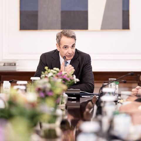 Οδικός χάρτης 2026: Αύξηση κατώτατου μισθού, μειώσεις φόρων, μεγάλα έργα - Οι τέσσερις προτεραιότητες της κυβέρνησης