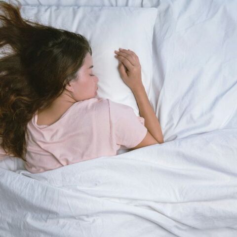 Οι γυναίκες χρειάζονται περισσότερο ύπνο από τους άνδρες: Μύθος ή αλήθεια;