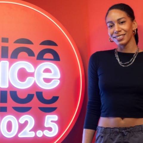 Τι μουσική ακούει η ραδιοφωνική παραγωγός Ξένια Ντάνια;