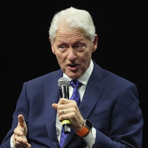 Μπιλ Κλίντον για Επστάιν: «Δεν είδα τίποτα» - Οι αιχμές για τη Χίλαρι