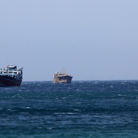 Δεξαμενόπλοιο στα Στενά του Ορμούζ