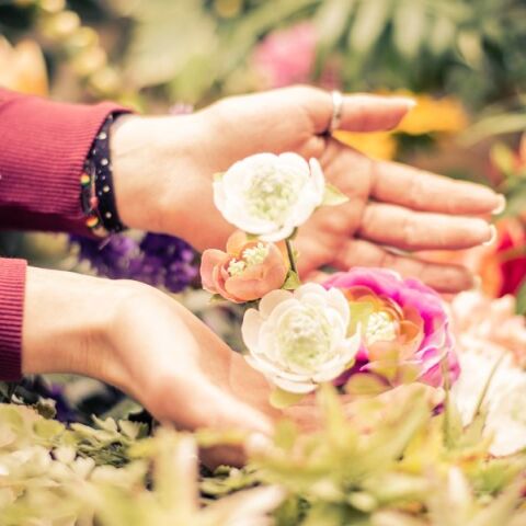 Ποιοι γιορτάζουν σήμερα 3 Μαρτίου 2026; Το εορτολόγιο της Athens Voice σου τους θυμίζει. Μην ξεχάσεις να τους δώσεις τις καλύτερες ευχές σου!