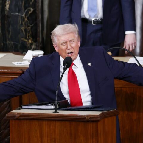 Τραμπ για Ιράν: Θέλουν συνομιλίες αλλά είναι πολύ αργά