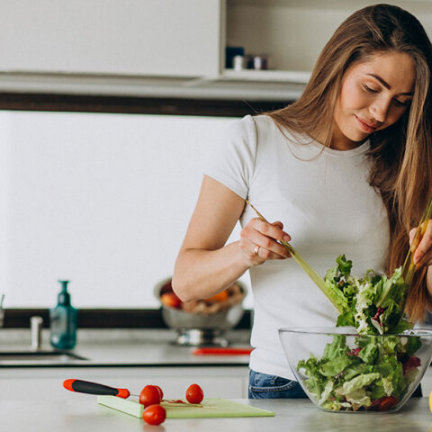 Διατροφή: Πώς επιτυγχάνεται η ολιστική προσέγγιση στην αναμόρφωση σώματος;