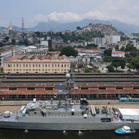 Δεύτερο ιρανικό πολεμικό πλοίο πλέει προς τη Σρι Λάνκα μετά τον τορπιλισμό φρεγάτας με 87 νεκρούς - Εντείνεται η ανησυχία στην περιοχή του Ινδικού Ωκεανού