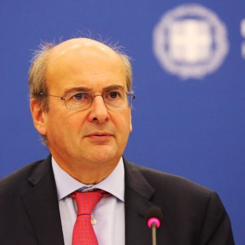 Κωστής Χατζηδάκης: Για πρώτη φορά η Ελλάδα δεν έχει καθόλου ανασφάλιστα οχήματα - Εξετάζονται οι δυνατότητες περαιτέρω φορολογικών κινήτρων