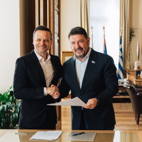 Συνάντηση του δημάρχου Αθηναίων Χάρη Δούκα με τον περιφερειάρχη Αττικής Νίκο Χαρδαλιά - Συζήτησαν έργα, χρηματοδοτήσεις και ευρύτερο συντονισμό.