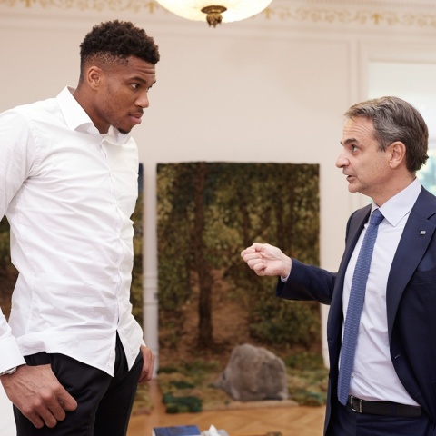 Κυριάκος Μητσοτάκης και Γιάννης Αντετοκούνμπο 