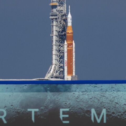Η NASA προγραμματίζει την εκτόξευση του Artemis II για την 1η Απριλίου, με τους τέσσερις αστροναύτες να ετοιμάζονται για το 10ήμερο ταξίδι στη Σελήνη